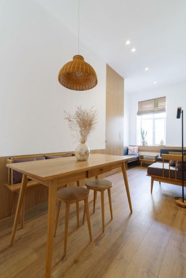 Sunrise Apartment Lviv Extérieur photo