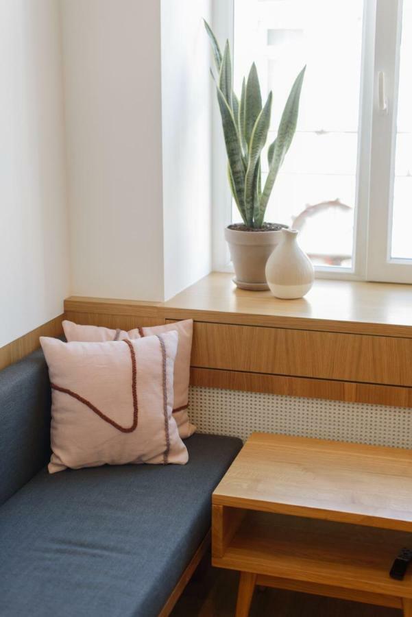 Sunrise Apartment Lviv Extérieur photo