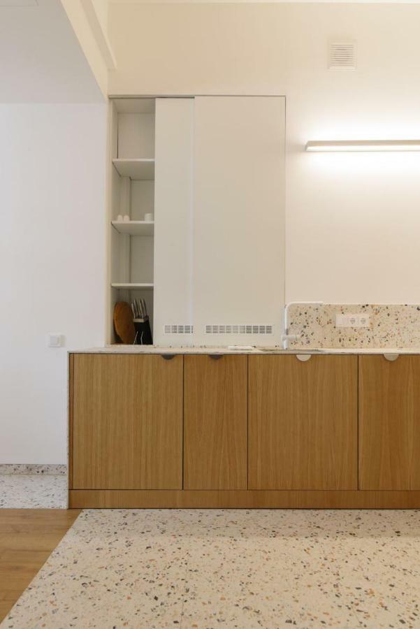 Sunrise Apartment Lviv Extérieur photo