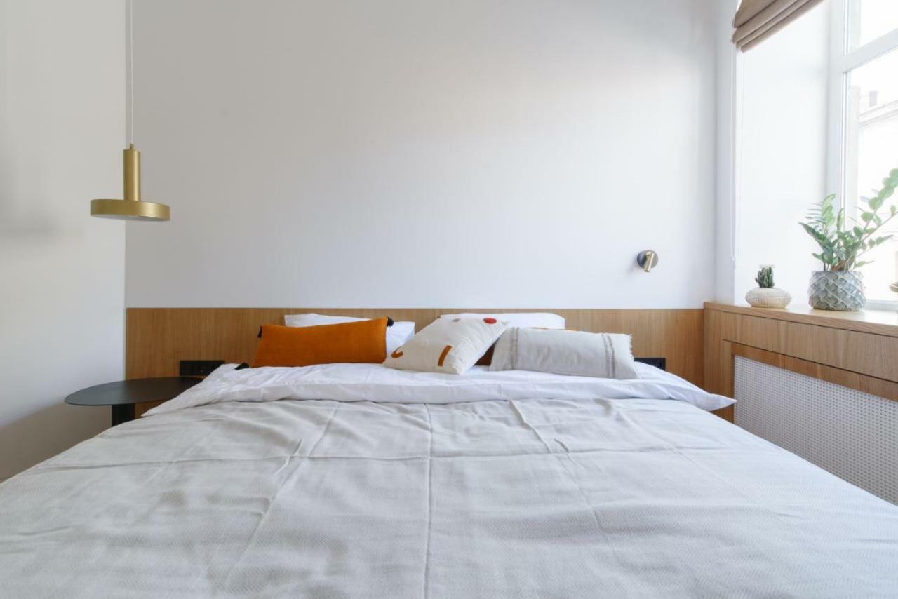 Sunrise Apartment Lviv Extérieur photo