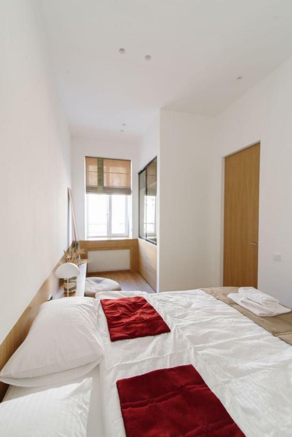 Sunrise Apartment Lviv Extérieur photo